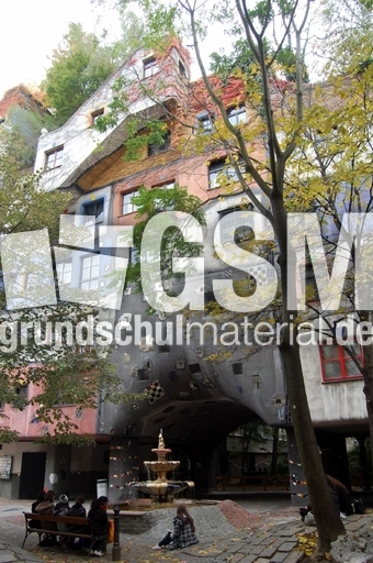 Hundertwasser-Haus_0.JPG